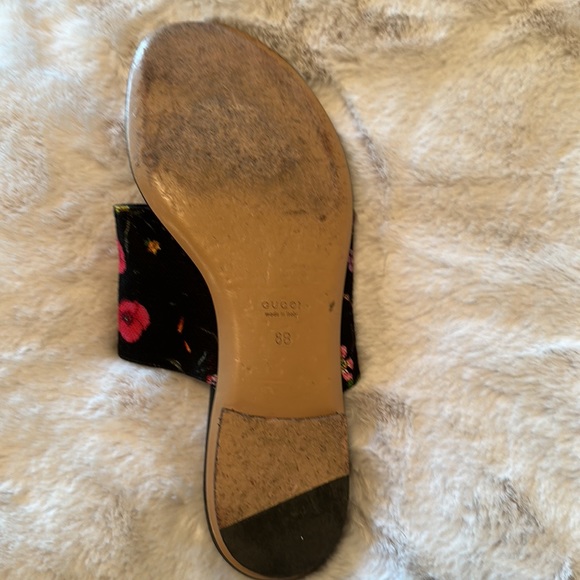 Gucci Sandles - Picture 3 of 3